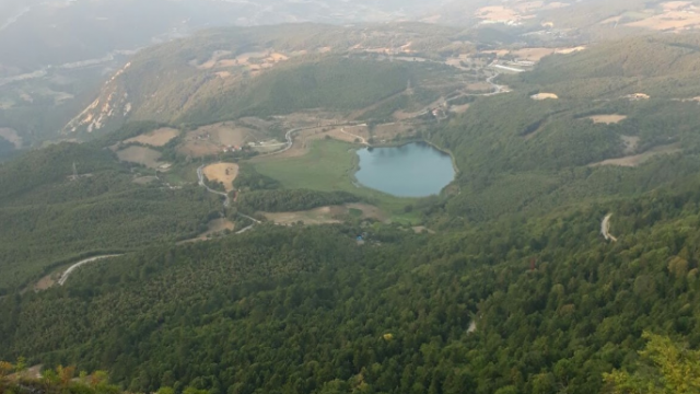 Karamurat Gölü