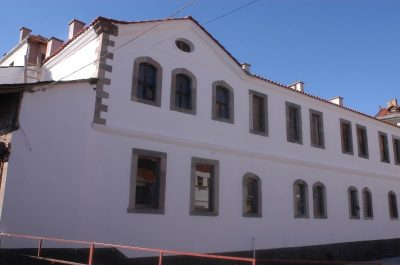 Tarihi Kiliseli Tüccar Han